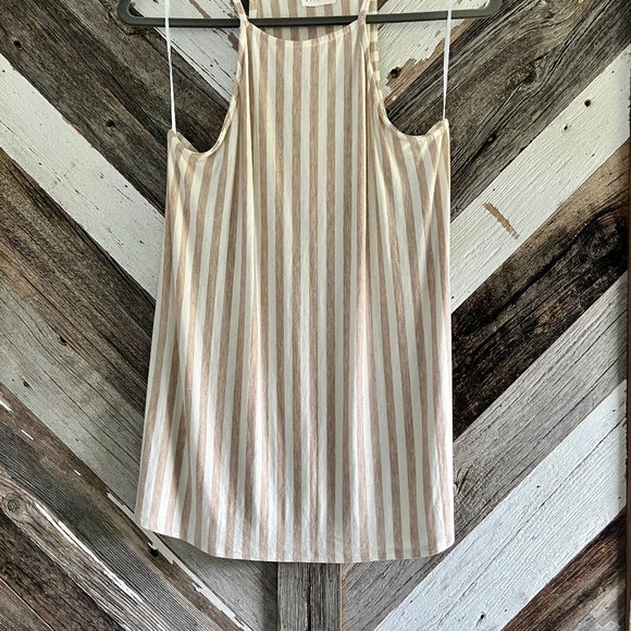 Dee Elly Doriah Brushed Knit Halter - Picture 2 of 6